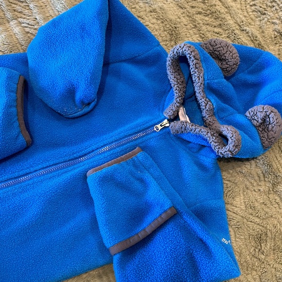 Columbia - Picture 3 of 5